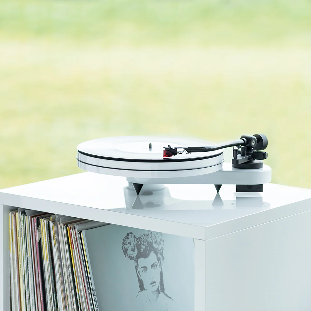 Pro-Ject RPM 1 Carbon Turntable - Image 15