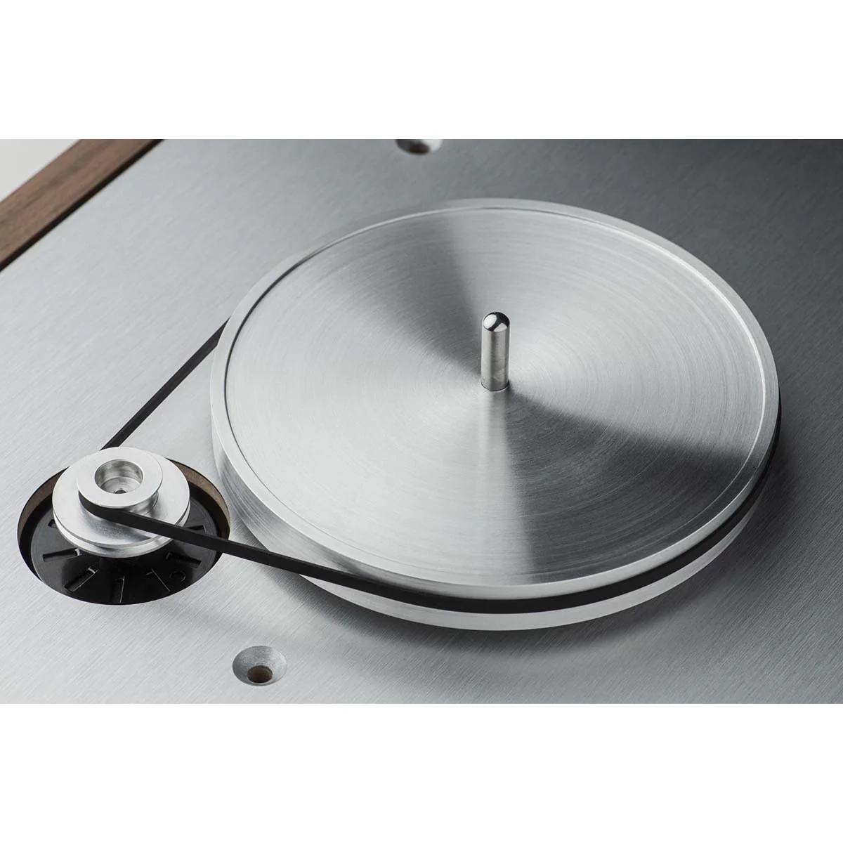 Pro-ject The Classic EVO Turntable - Image 5