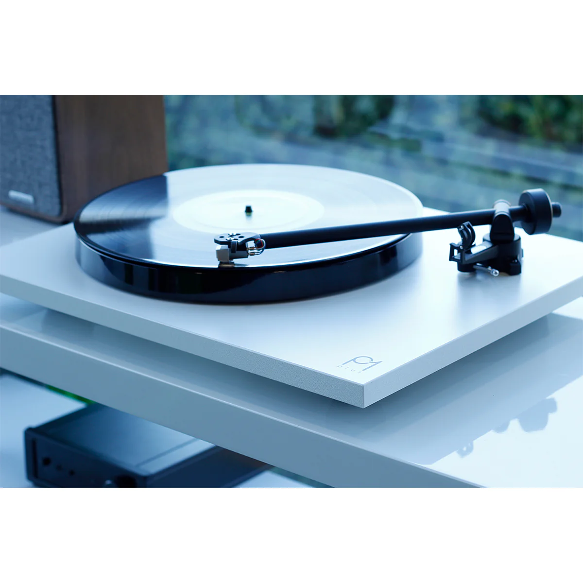 Rega Planar 1 PLUS Turntable - Image 10