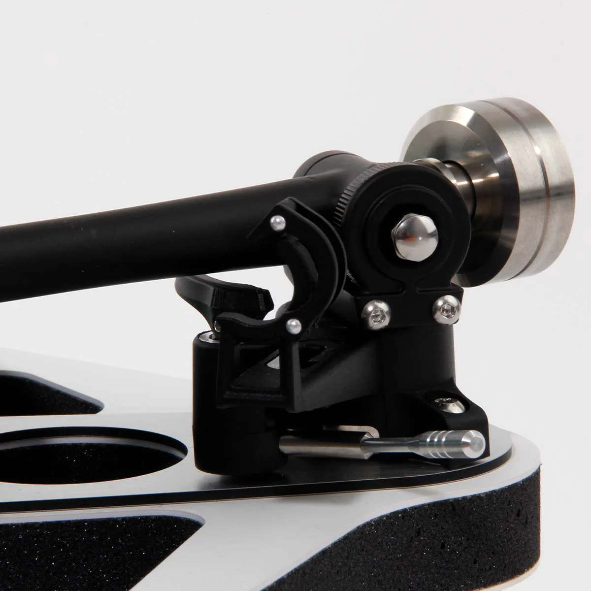 Rega Planar 8 Turntable - Image 25